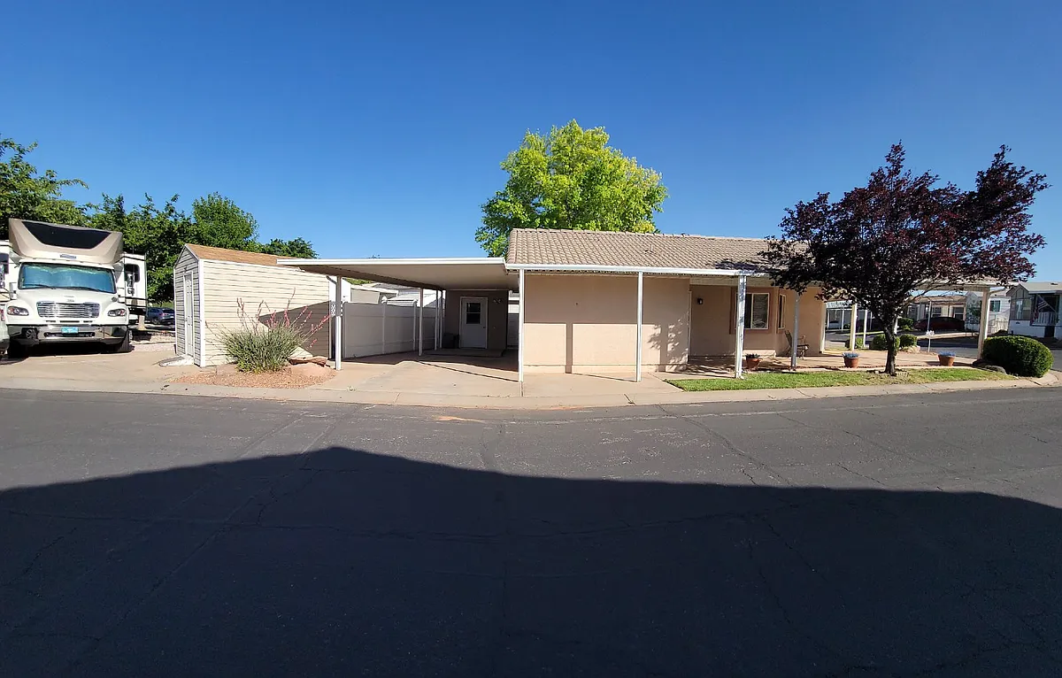 Photo 2 of 27 - 2990 E Riverside Dr #43 - Saint George, UT Building Photo - 2990 E Riverside Dr #43