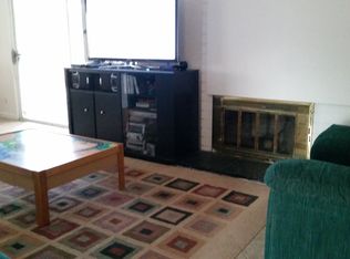 20462 Halsted St, Chatsworth, CA 91311