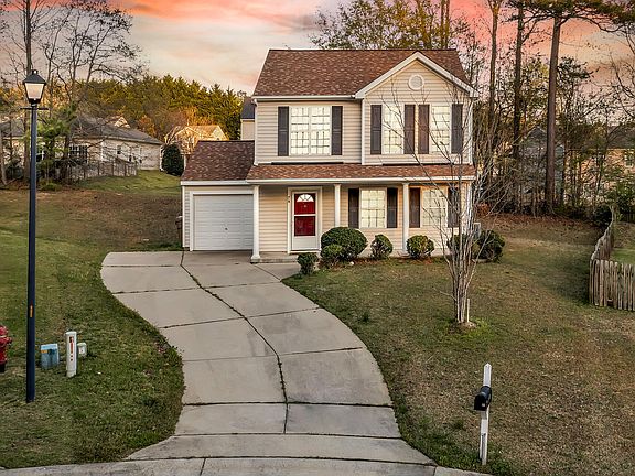 2nd image of 78 Chesterfield Ct