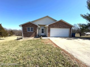 823 Branch Rd, Holts Summit, MO 65043