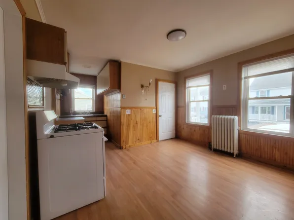 243 Mendon Ave #2, Pawtucket, RI 02861