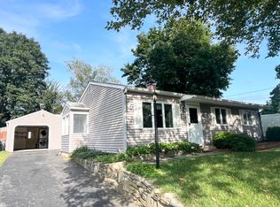 3 Atwood Dr, Niantic, CT 06357