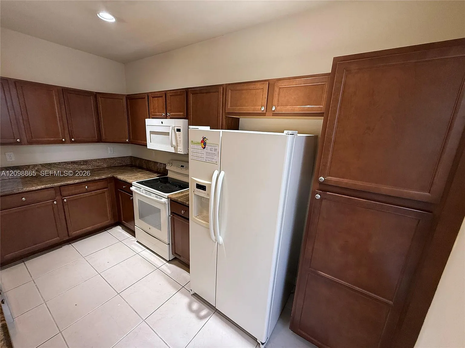Kendall Commons Townhomes — Photo 1