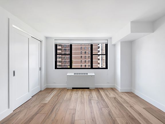 5th image of 330 W 58th St APT 17F