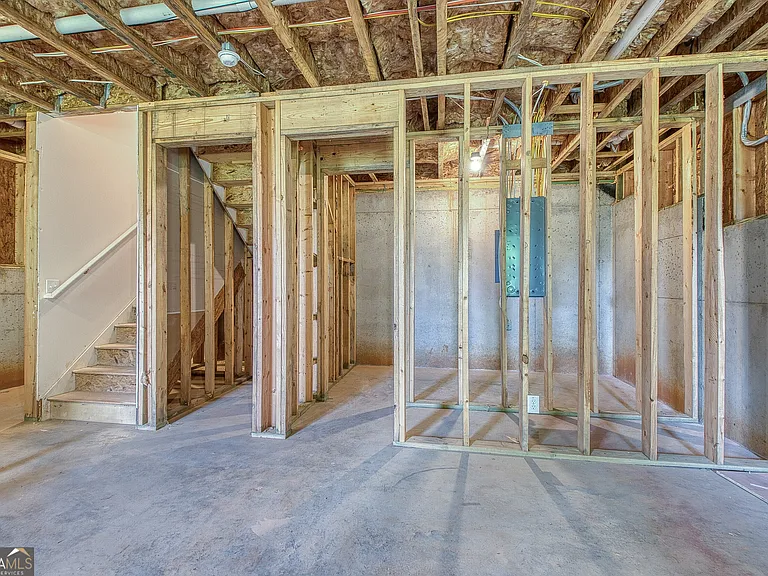 122 Silver Birch Pass — Photo 34