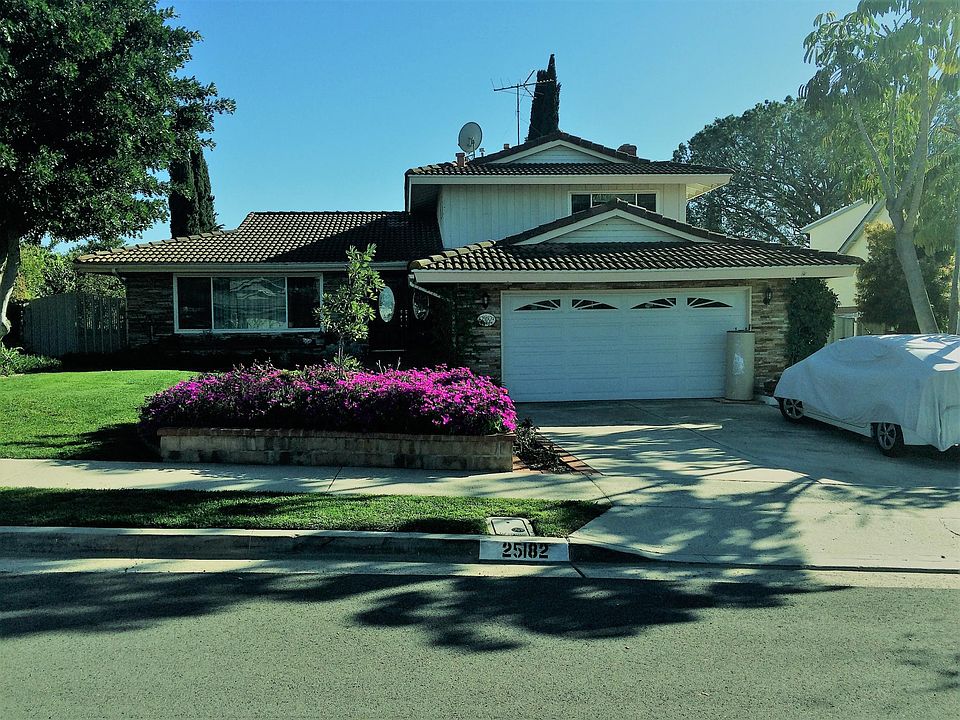 2nd image of 25182 Vespucci Rd #1