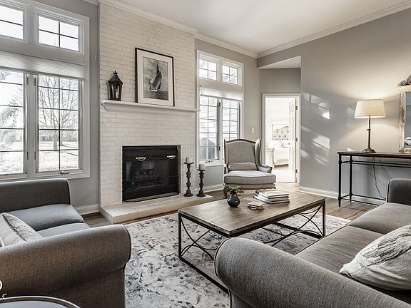 2nd image of 7191 Pymbroke Cir