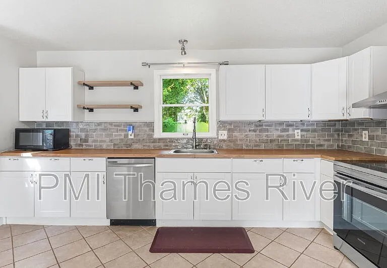 33 Lodus Ct — Photo 6