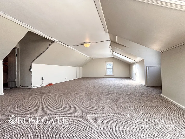 47 Gowan St #B — Photo 17