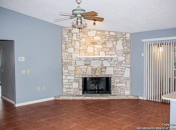 5th image of 16523 Burr Hill St