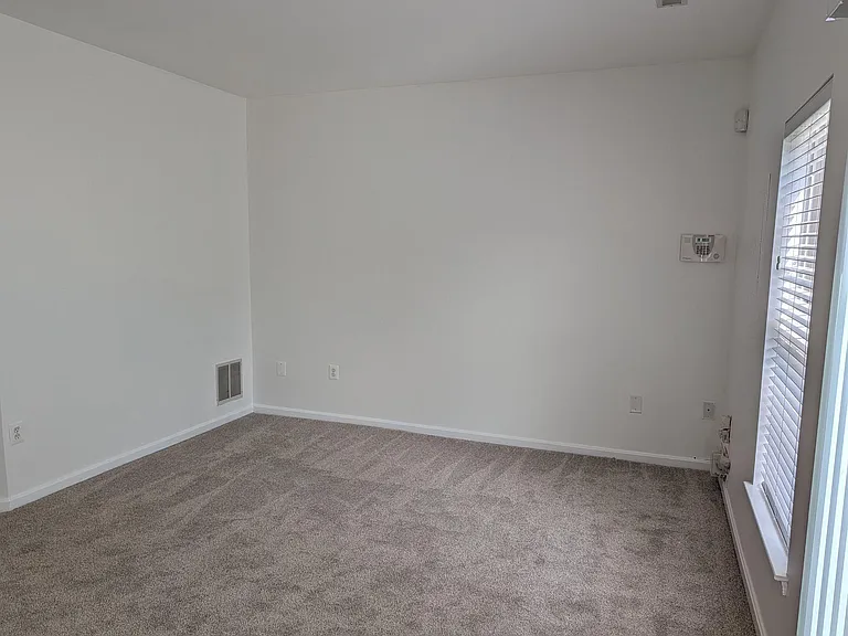 17289 Vaughn Ln — Photo 38