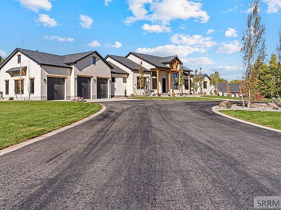 3rd image of 560 Partridge Ln
