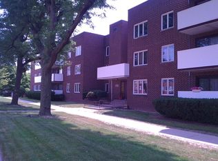 150 E Grand Ave APT 101, Elmhurst, IL 60126