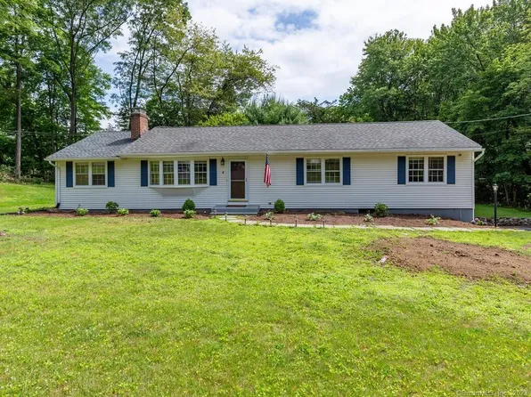 4 Overlook Terrace, Simsbury, CT 06070