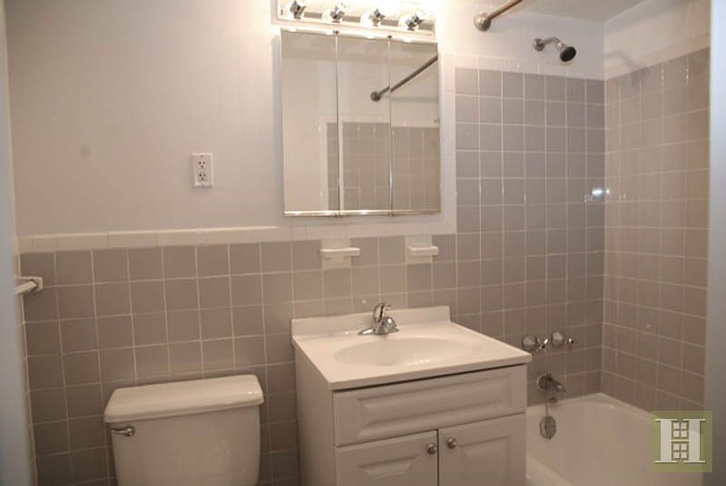 2nd image of 201 E 19th St APT 16M