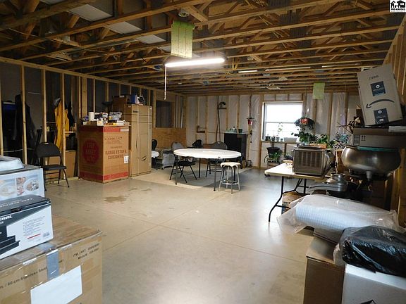 5th image of 2939 N Halstead Rd