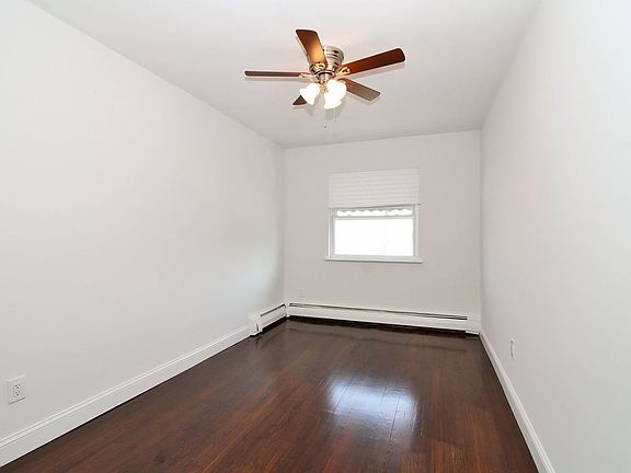 3rd image of 1935 Burke Ave