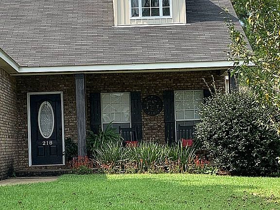 2nd image of 218 Okeechobee Dr