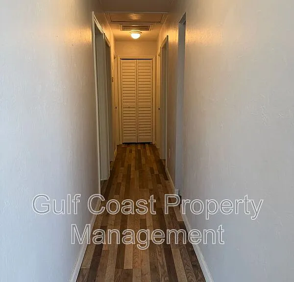 1801 S Palmdale Ct — Photo 14