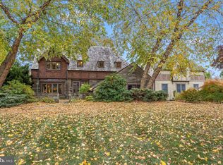 1191 Wheatsheaf Ln, Abington, PA 19001