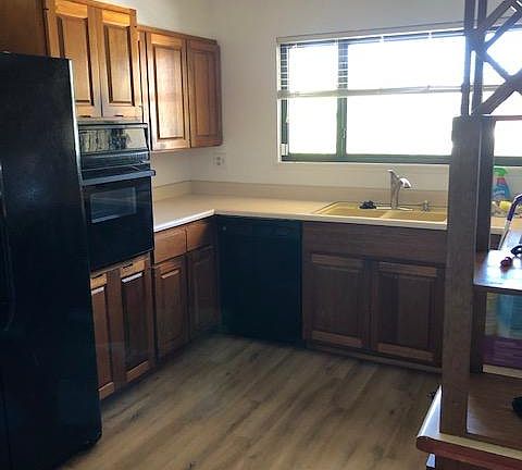 2nd image of 10212 Eden Ct NE