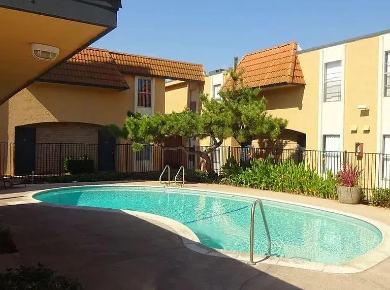 Marconi Vista Townhomes — Photo 8