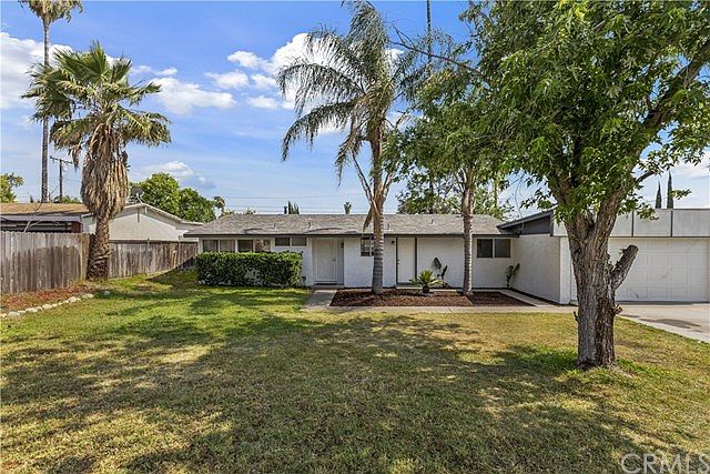 1st image of 25351 Los Flores Dr