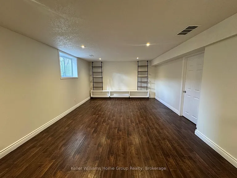 152 Goodwin Dr #BASEMENT — Photo 3