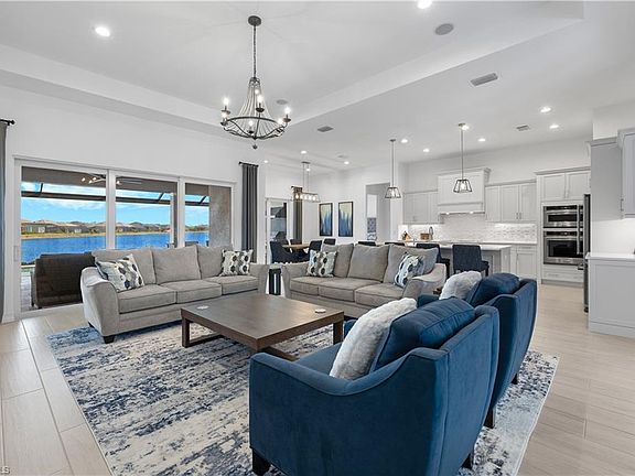 3rd image of 14265 Laguna Springs Ln