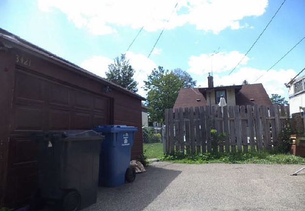 2nd image of 3421 31st Ave S