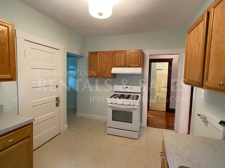 45 Child St #2 — Photo 7