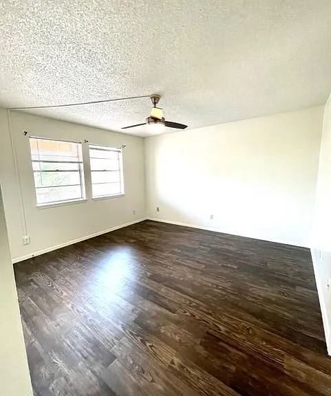 1226 N Lbj Dr #3 — Photo 6