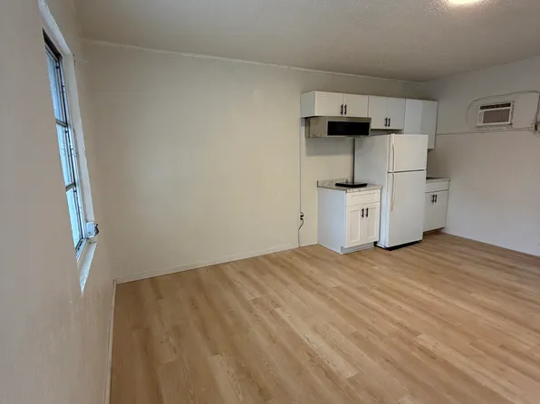 2308 9th St W #3, Bradenton, FL 34205