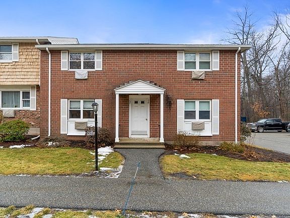 3rd image of 168 Kingston St #0