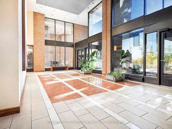 2nd image of 515 Saint Laurent Blvd #631