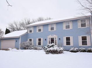 368 W Juniper Dr, Grafton, WI 53024