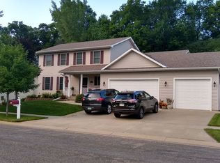 1115 Rocky Creek Dr NE, Rochester, MN 55906