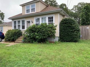 58 Newfield Ave, Warwick, RI 02888