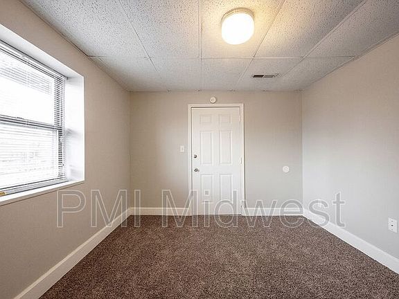 3rd image of 2060 N Delaware St APT 4