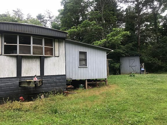 2nd image of 127 Mason Dixon Ln