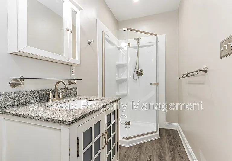 811 Wesley Ave — Photo 11