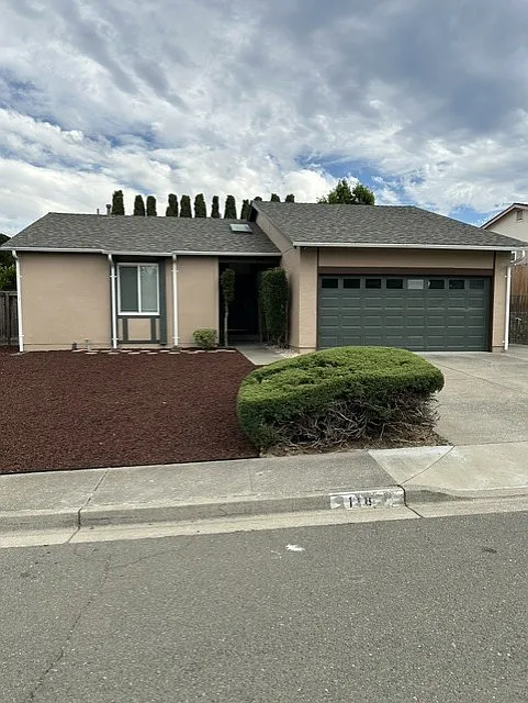 118 Heather Ave