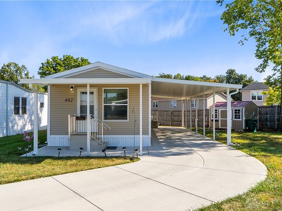 1st image of 482 Oaklawn Dr