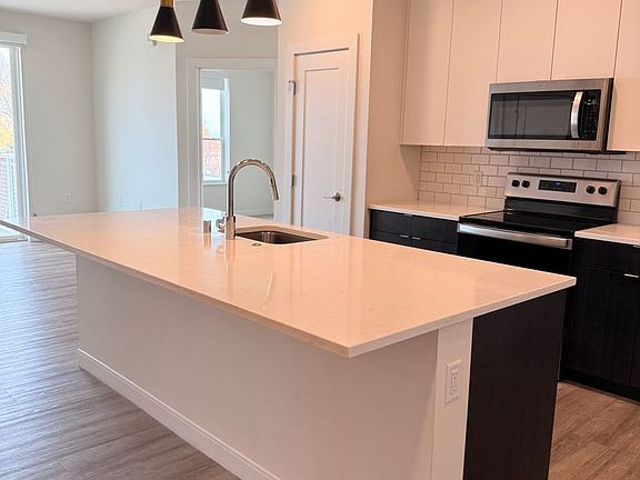 2nd image of 5945 6th Ave #315
