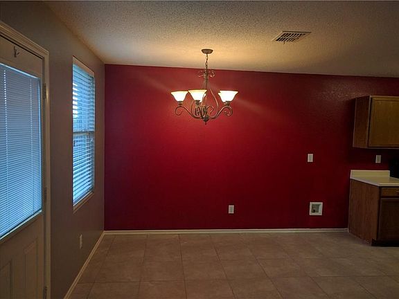 4th image of 706 Hanceville Way