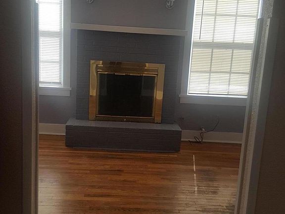 5th image of 739 N Miranda St
