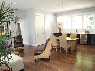 5th image of 54 Carriage Ln