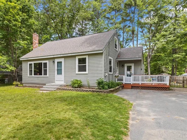 14 Birchwood Avenue, Windham, ME 04062
