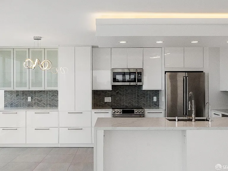 2200 Sacramento St #1207 — Photo 2