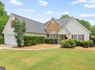 803 Winding Grove Ln, Loganville, GA 30052